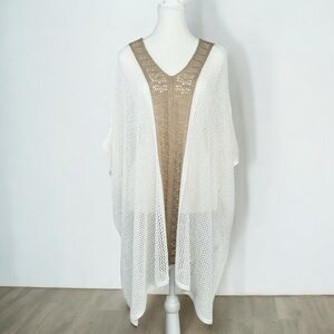 VENUS Knit Beach Coverup Size S/M V Neck Slip On White Tan Poncho Vacation Tunic